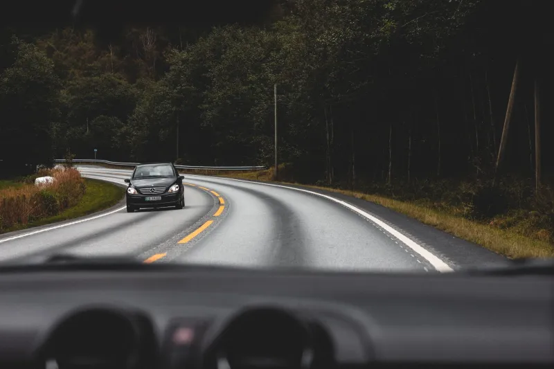 Met uw rijbewijs de grens over: Alles over rijden in het buitenland